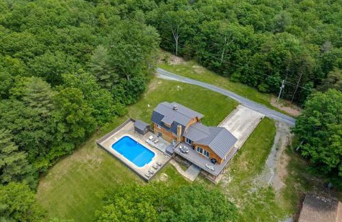 Star Tannery House | Cloud Nine: Have it All, Pool with Hot Tub and Secluded Lake!