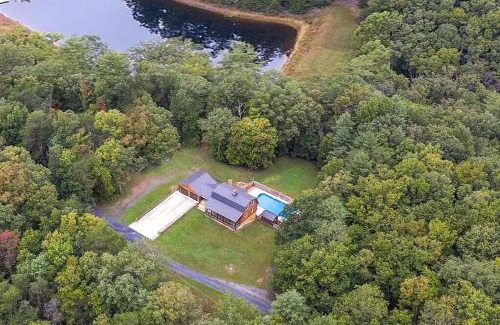Star Tannery House | Cloud Nine: Have it All, Pool with Hot Tub and Secluded Lake!