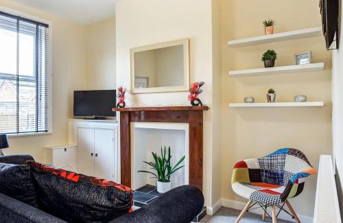 Congleton House | Cloud View Cottage