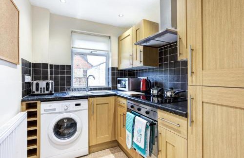 Congleton House | Cloud View Cottage