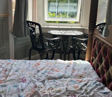 Westleigh Bed & Breakfast | Clovelly Suite Four Poster Bed & Breakfast