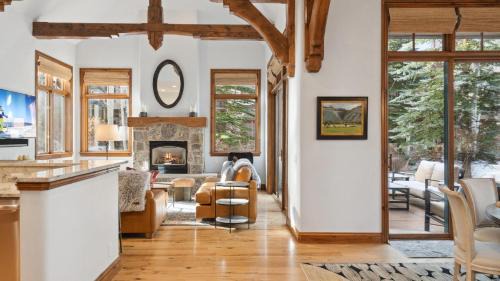 Edwards House | Clover Chalet