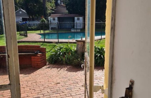 Greater Johannesburg Metropolitan Area Bed & Breakfast | Clown Guest House