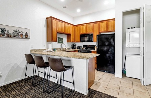 Village Condo | CLR103 Charming 1BR Oasis Steps from Old Town LQ
