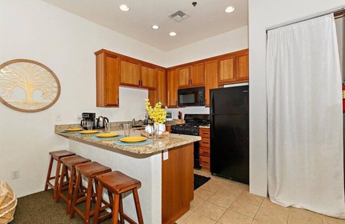 La Quinta Apartment | CLR111 Upstairs One Bedroom Casa Near Old Town LQ