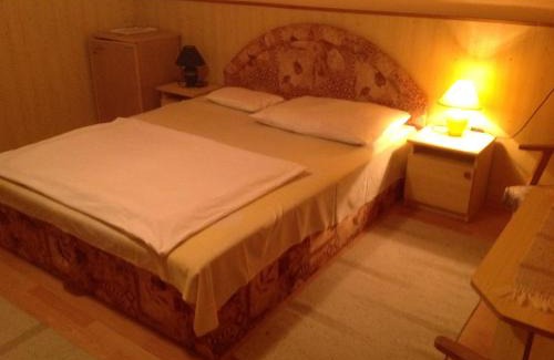 Torony Hotel | Club Torony Hotel