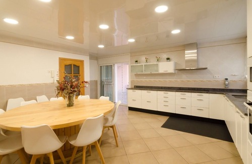 Can Carbonell Villa | Club Villamar - Beautiful spacious holiday house with private pool,nice garden and adapted for di.