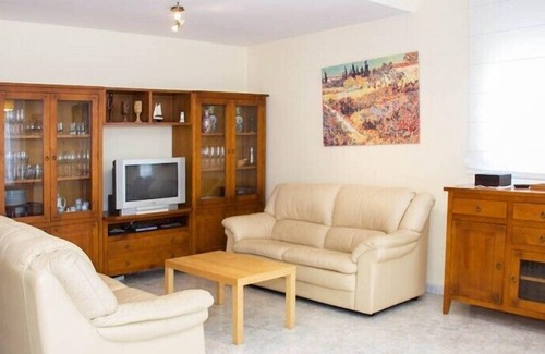 Cubelles Villa | Club Villamar - Nice and cozy villa located at walking distance from the beach and all amenities,...