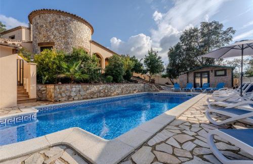 Lloret de Mar Villa | Club Villamar - Nirwana