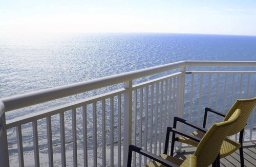 Cherry Grove Beach Resort | Club Wyndham Towers on the Grove