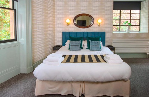 Forres Hotel | Cluny Bank