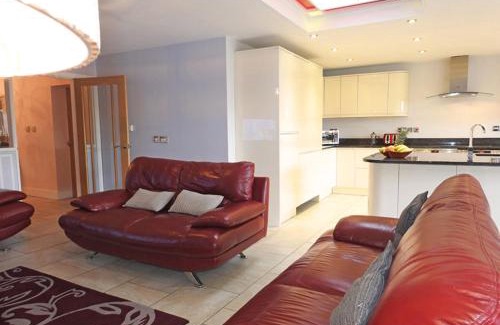 Gosport House | Coach House