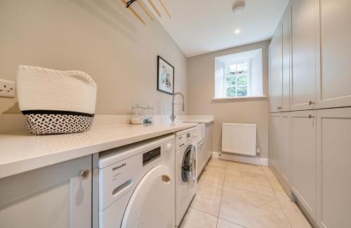 Bury St Edmunds House | Coach House with Hot Tub in Idyllic Bury St Edmunds