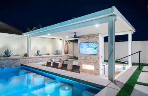 Coachella House | Coachella Luxe Oasis 6BR Resort Self Check-in