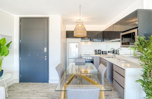 Concon Apartment | Coast Tower 1BR W/Balcony & View.