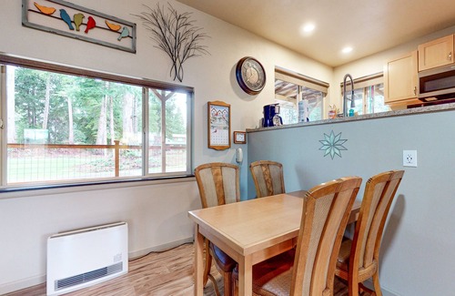 Ilwaco House | Coastal acreage with wrap-around deck & furnished patio - great location