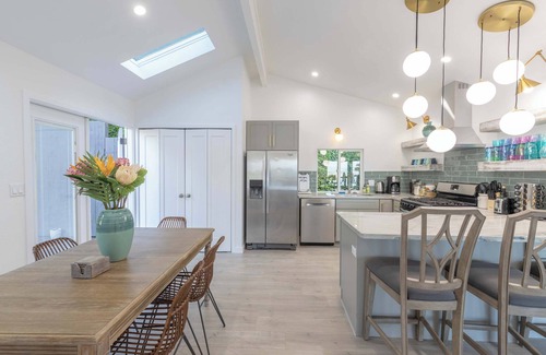 Pedro Point House | Coastal Charm - Oceanview Stay in Pacifica Near SF