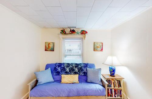 Shallotte House | Coastal Cottage