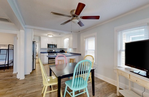 Kure Beach Cottage | Coastal cottage with short walk to the beach and fishing pier
