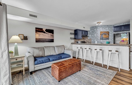 North Carolina Coast Condo | Coastal Cozy Condo: Pet Friendly! Steps to Beach, Perfect for Relaxing Getaways!