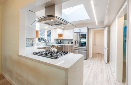 Leucadia House | Coastal Elegance: A Premier Oceanfront Retreat