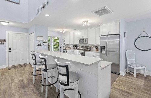 Mount Pleasant House | Coastal Haven, 5 mins to Beach, 15 mins to dtwn