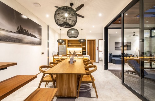 Munggu Villa | Coastal Haven: 5BR New Villa, 200m Canggu Beach