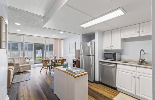 Coquina Key Condo | Coastal Haven Condo | Ormond Beach Close To Flagler Beach | Beach Access | Pool | Pet Friendly