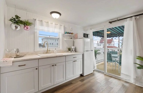 Old Orchard Beach Apartment | Coastal Haven | Steps to the Ocean