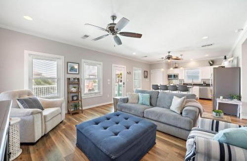 Galveston House | Coastal Hourglass