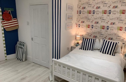 Newbiggin-by-the-Sea House | Coastal Joy - Room 1