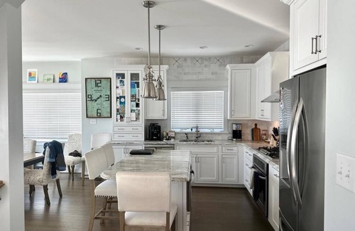 Sea Isle City Condo | Coastal Luxury on the Beach Block – 6BR, 4.5BA, Steps from the Sand!