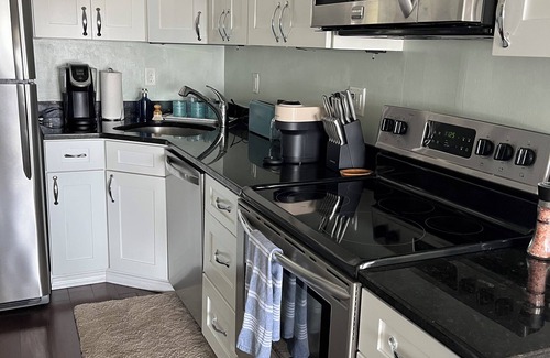 Wells Condo | Coastal modern 2-bedroom condo in lovely Wells with water views