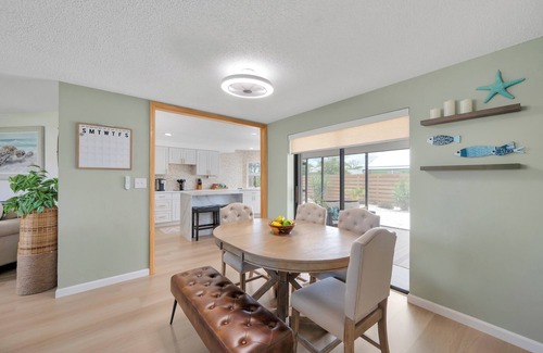 South Venice House | Coastal Oasis ~ Beaches, Parks, Shopping & Entertainment, Pet Friendly