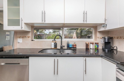 Emerald Hills House | Coastal Oasis Home- Pool/Sleeps12/5min to HardRock