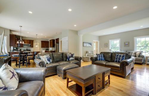 Mystic - New London House | Coastal Retreat at Mystic Seaport Heights
