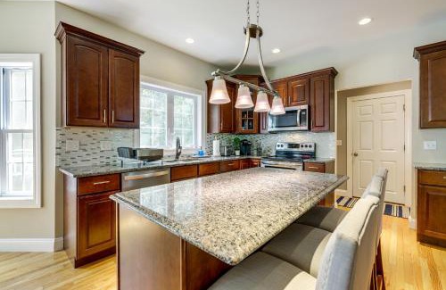 Mystic - New London House | Coastal Retreat at Mystic Seaport Heights