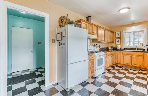 Orick House | Coastal retreat in a rural setting w/marvelous views, Ping-Pong table, & firepit