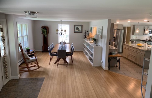 Kennebunk House | Coastal Retreat-Indoor Saltwater Pool, Hot Tub & Sauna 1 mile from Mothers Beach
