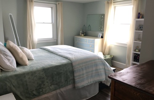 Manomet House | Coastal Serenity and Family Memories
