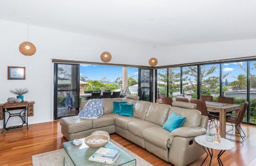 Mollymook House | Coastal Serenity on Mollymook