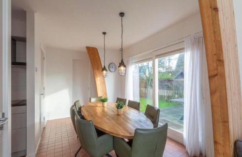 Callantsoog House | Coastal Villa with Jacuzzi