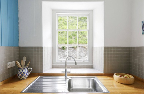 Portloe Cottage | Coastguard Cottage - set in an elevated position with fabulous views overlooking Portloe