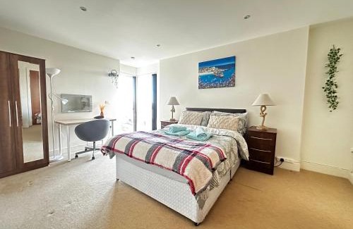 Castle Apartment | Coastline APT Nearby the Beach