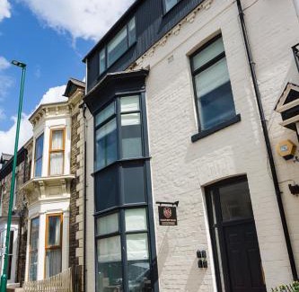 Redcar Apartment | Coastline Villas - Heart of Redcar 1 & 2 Bed New Apartments, ideal for contractors and holidayers