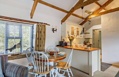 Bodmin House | Cobble Retreat - One Bedroom House, Sleeps 2