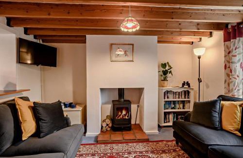 Kettlestone House | Cobbley Cottage