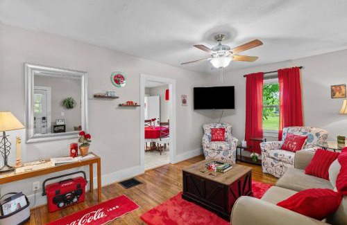 Pacific House | Coca Cola Cottage - Stay & Play Near Purina Farms