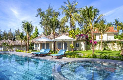 Central Mui Ne Beach Resort | Coco Cottage Beachfront Resort