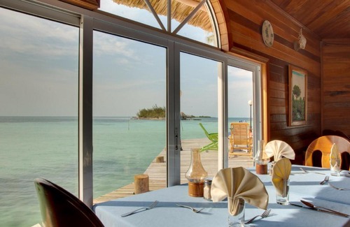 Thatch Caye Resort | Coco Plum All Inclusive Resort